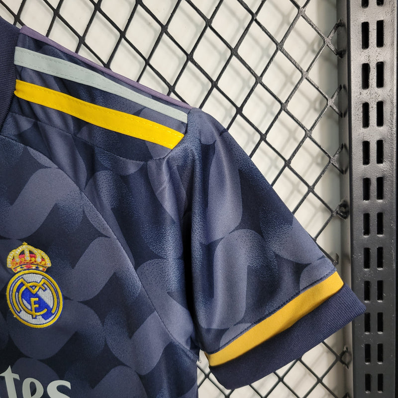 Kit Infantil Real Madrid  23/24